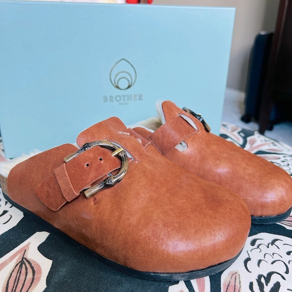 Brother Vellies Greg Shoe Whiskey Brown Leather Clog Faux Fur Size 7 - Picture 4 of 10